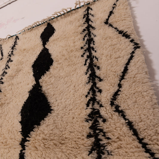 Neutral Azilal Rug - Black Diamond Tribal Design - Handwoven Moroccan Wool & Cotton Small Carpet