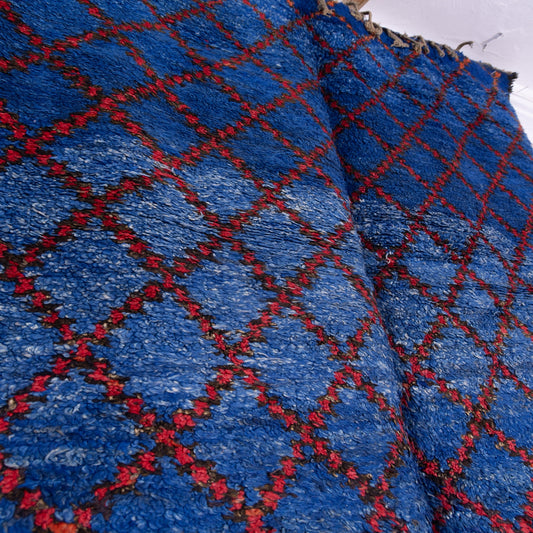 Vintage Moroccan Berber Rug – Handwoven Wool from Moyen Atlas – Deep Blue with Red Diamond Lattice – Authentic Beni Mguild Carpet – Bohemian & Minimalist Home Decor