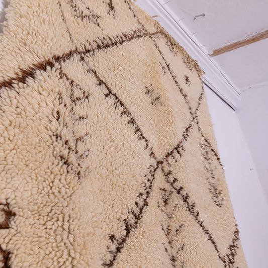 Handmade Beni Ourain Rug – Authentic Moroccan Wool Carpet – Geometric Berber Rug – Boho Minimalist Home Decor – Soft & Plush Wool Rug