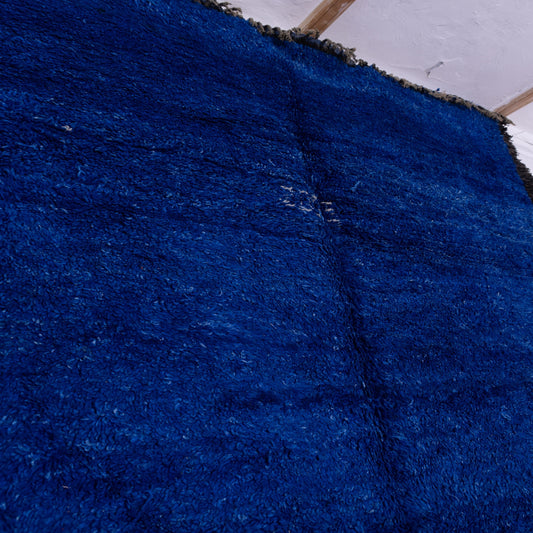 Vintage Moroccan Berber Rug – Handwoven Wool from Moyen Atlas – Deep Majorelle Blue with Black Borders – Authentic Beni Mguild Carpet – Bohemian & Modern Home Decor