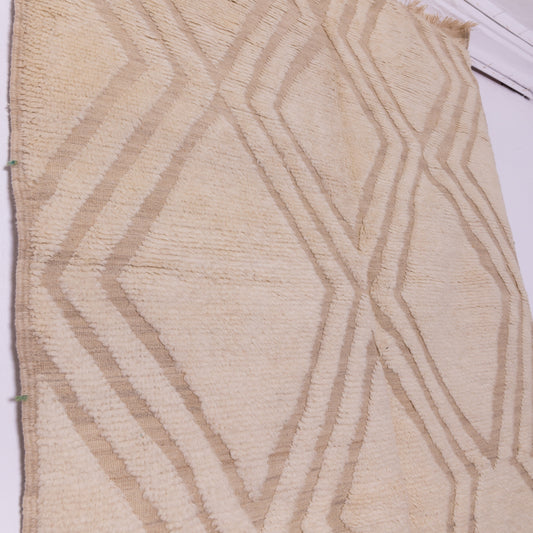 Handwoven Taznakht Moroccan Rug – 100% Wool Cream & Beige Geometric Carpet – Minimalist Berber Tribal Design – Authentic High Atlas Weaving
