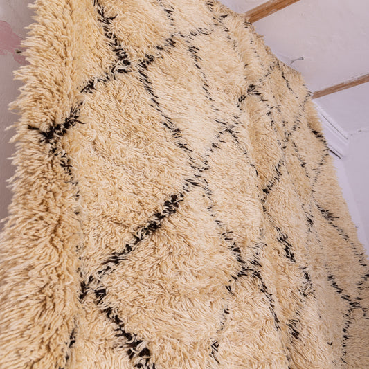 Authentic Moroccan Beni Ourain Rug - Handwoven Wool Carpet with Plush Texture