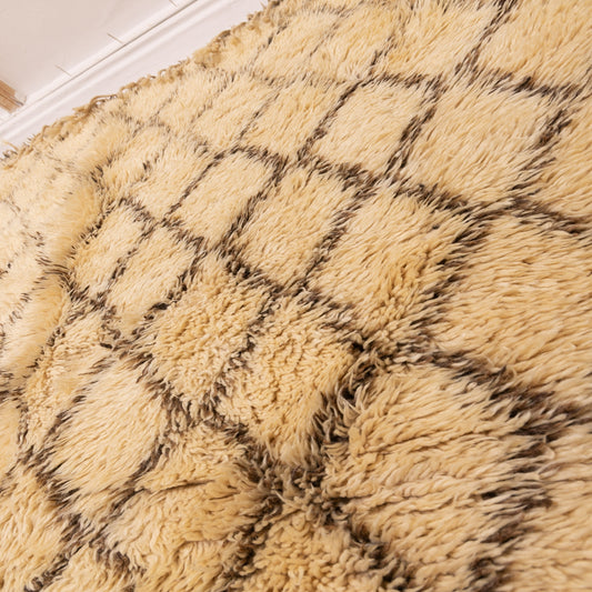 Vintage Beni Ourain Moroccan Rug - Thick Wool Berber Carpet - Handwoven Diamond Pattern - Natural Golden Cream - 100% Wool - Cozy Boho Decor