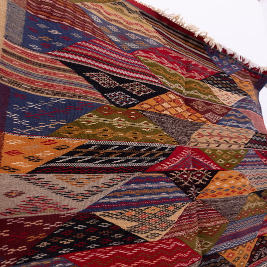 Handwoven Moroccan Akhnif Rug – Geometric Bohemian Beauty