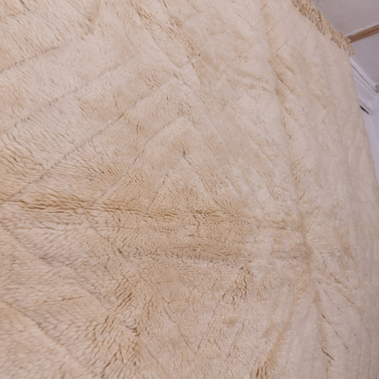 Handmade Mrirt Rug – 100% Wool Moroccan Berber Carpet – Cream Textured Diamond Wool Rug – Luxury Minimalist & Modern Home Decor