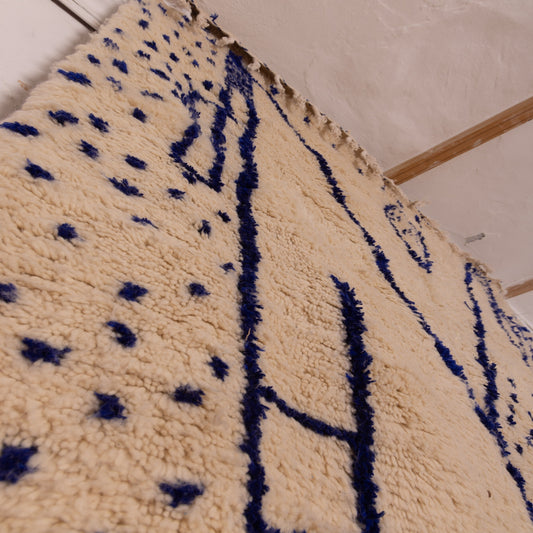 Contemporary Azilal Rug - Moroccan Blue Line Berber Carpet - 80% Wool 20% Cotton - Abstract Boho Decor