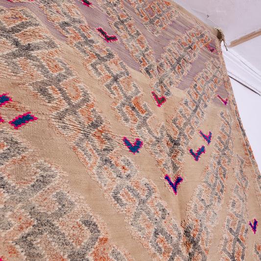 Vintage Moroccan Talsint Rug - Handwoven Berber Wool Carpet