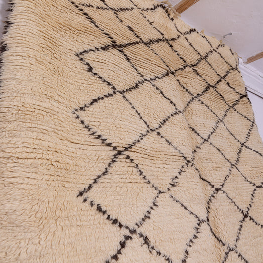 Handmade Moroccan Beni Ourain Rug – Vintage Wool Berber Carpet – Diamond Lattice Pattern