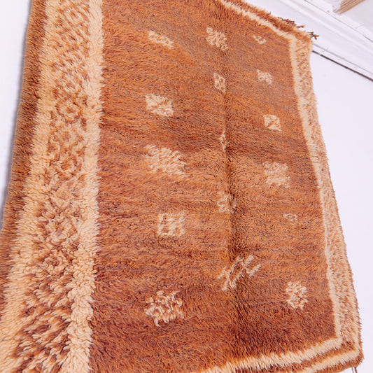 Vintage Moroccan Berber Rug – Handwoven Wool from Moyen Atlas – Geometric Tribal Symbols & Decorative Border – Authentic Beni Mguild Carpet – Bohemian & Rustic Home Decor