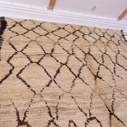 Echoes of Atlas” – Vintage Beni Ourain Rug with Lozenge Lattice