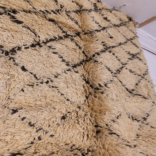 Vintage Moroccan Beni Ourain Rug – Handwoven Wool Berber Carpet – Plush & Cozy Diamond Lattice – Bohemian & Minimalist Home Decor