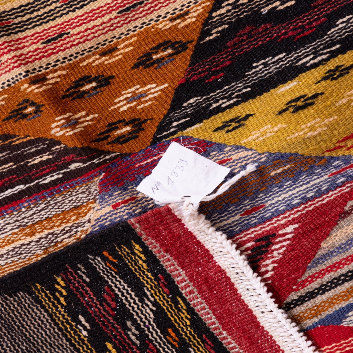 Handwoven Moroccan Akhnif Rug – A Unique Berber Masterpiece ; 6,56 ft / 3,28 ft