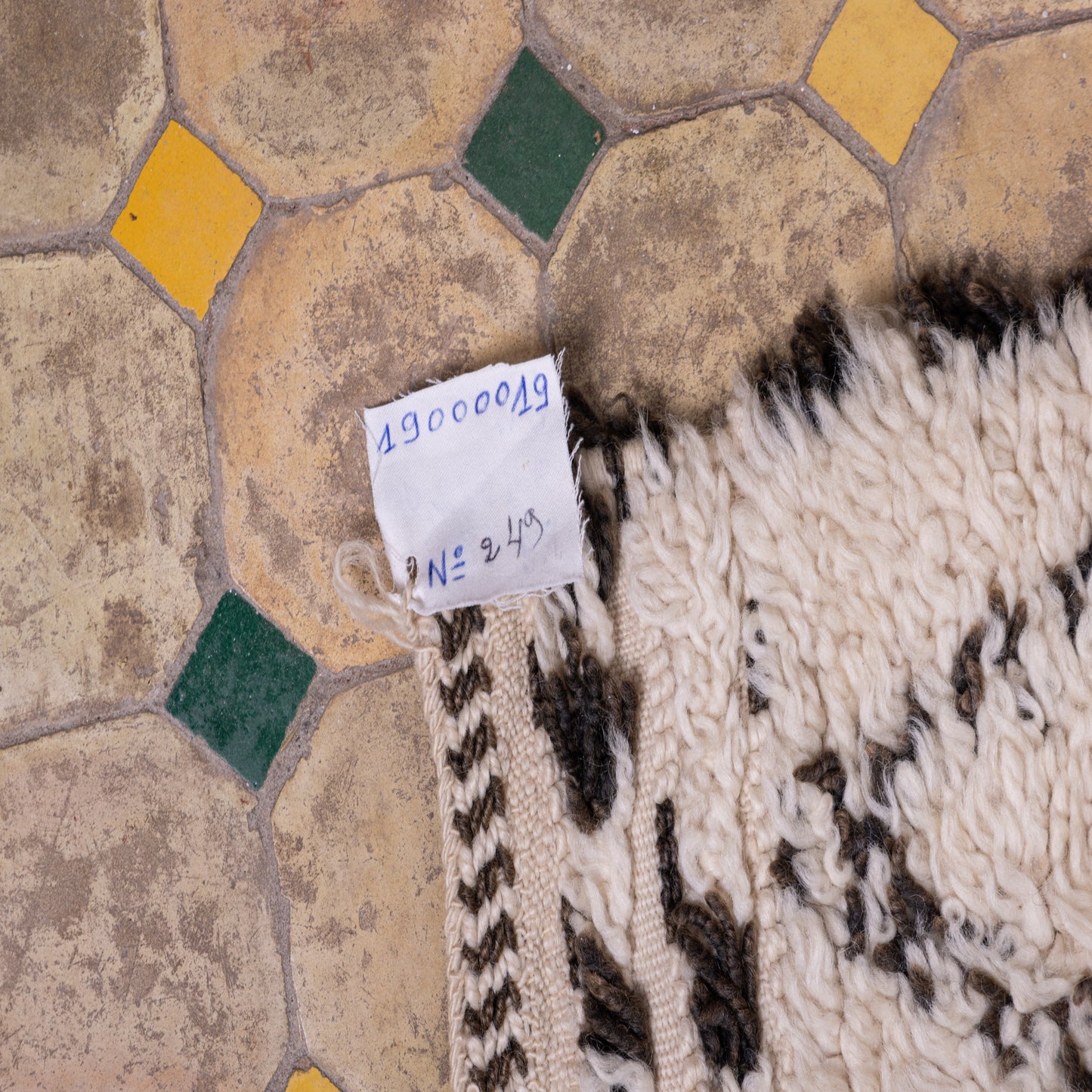 Vintage Moroccan Beni Ourain Rug – Handwoven Wool Berber Carpet – Diamond & Floral Tribal Motifs ; 10,33 ft / 6,56 ft