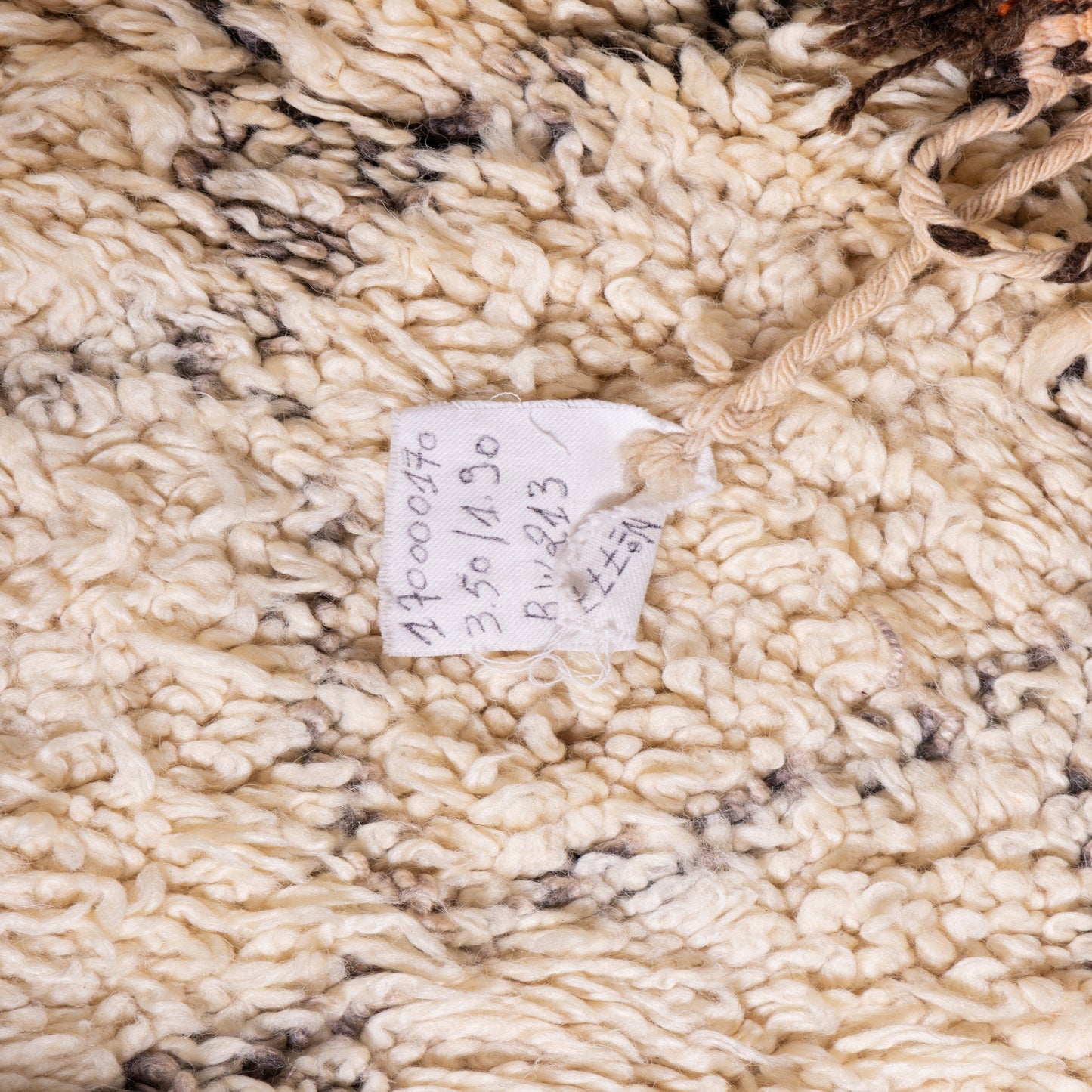 Authentic Moroccan Beni Ourain Rug – Handwoven Wool Berber Carpet – Diamond Geometric Pattern – Timeless & Cozy Home Decor ; 11,48 ft / 6,23 ft