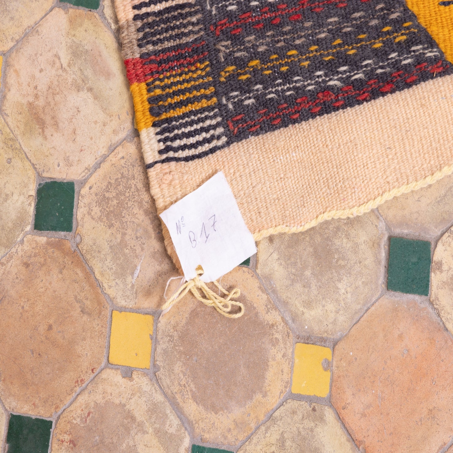 Vintage Moroccan Akhnif Rug – Handmade Berber Wool Carpet 4,76 ft / 3,28 ft