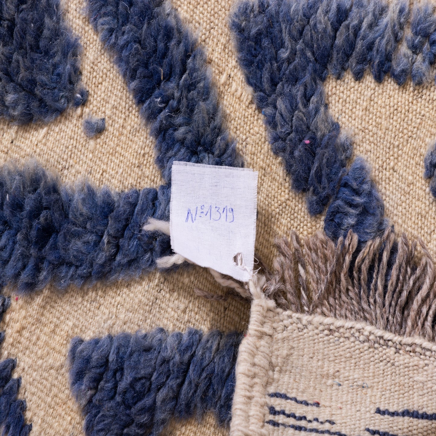 Handwoven Taznakht Moroccan Rug – 100% Wool Blue & Yellow Chevron Pattern – Authentic Berber Artisan Weaving – Bold Geometric Design ; 7,05 ft / 3,94 ft