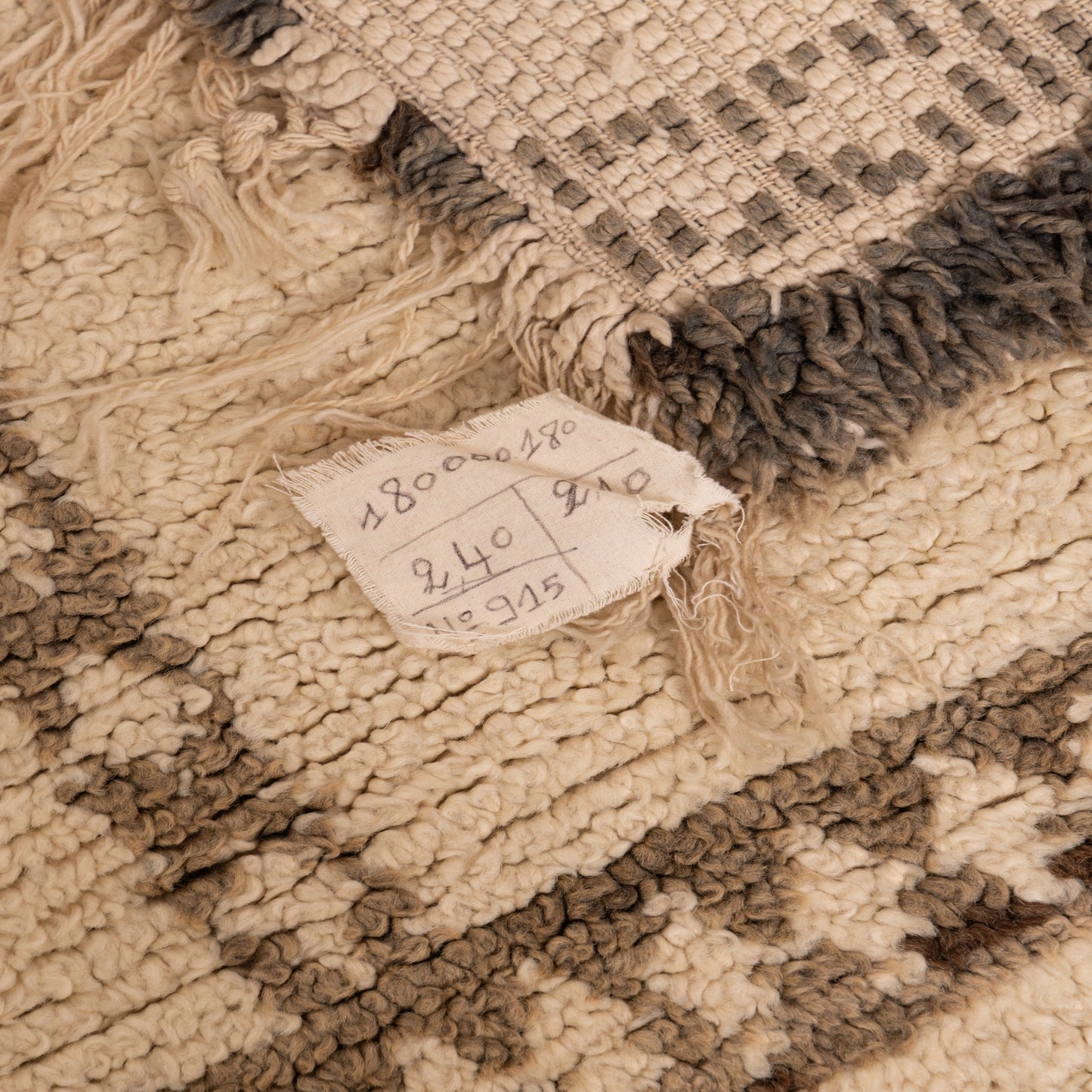 Vintage Moroccan Zanafi Rug | Flatweave Wool Rug | Handmade Berber Kilim | Neutral Grid Pattern | Natural Wool Area Rug | 100% Wool ; 7,87 ft / 6,89 ft