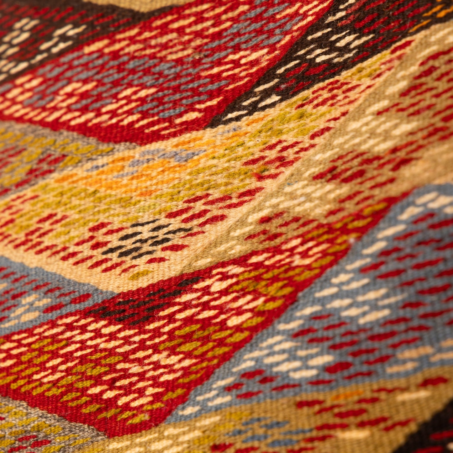 Moroccan Corridor Rug - Zigzag Berber Runner - Handwoven Artisan Wool