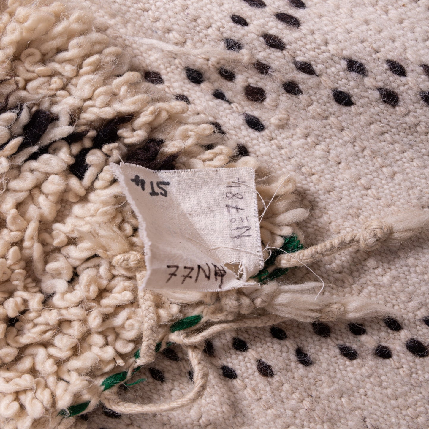 Vintage Moroccan Wool Rug – Authentic Handwoven Beni Ourain Berber Carpet ; 10,66 ft / 6,07 ft