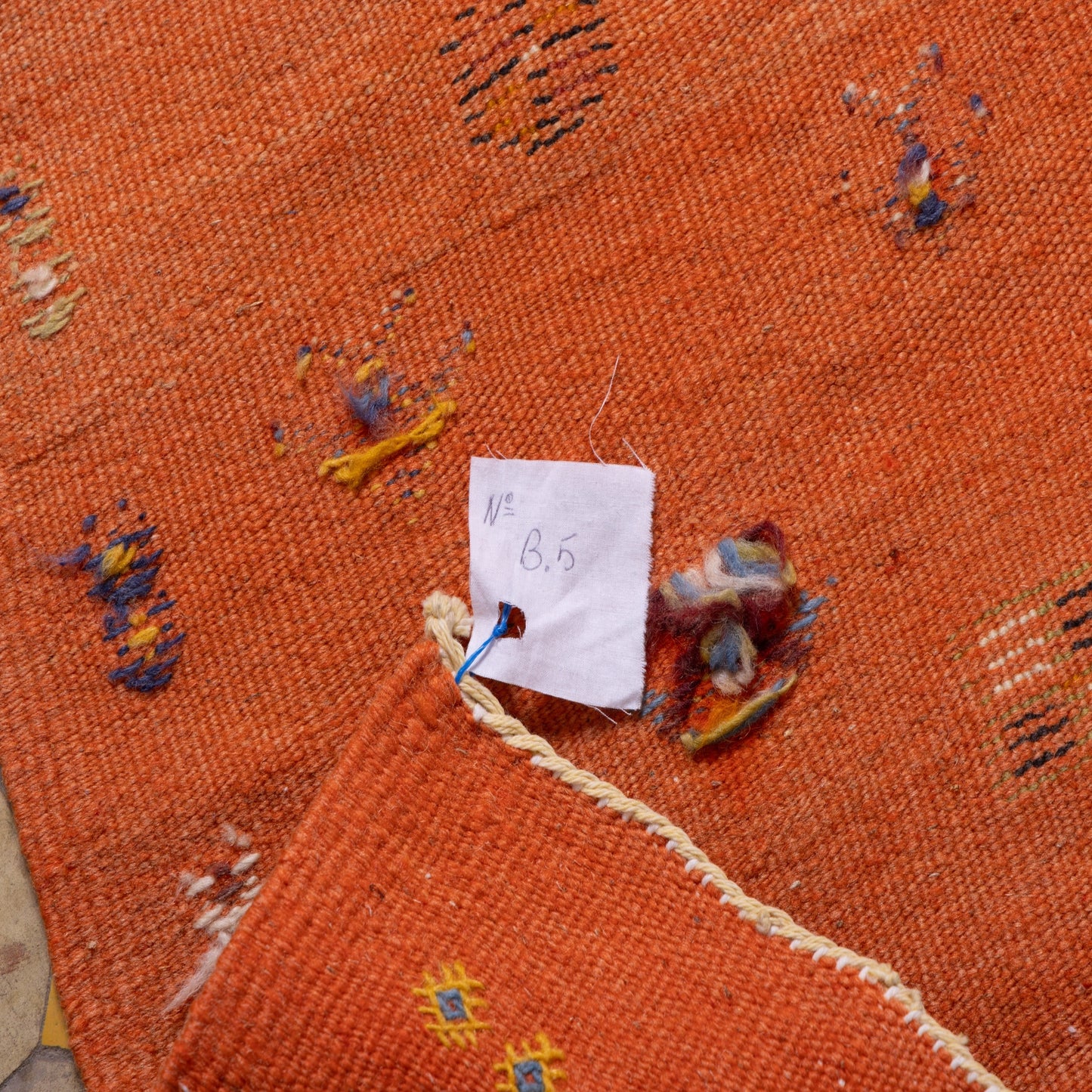 Handwoven Moroccan Akhnif Rug – Warm Terracotta & Berber Symbolism Wool & Cotton Carpet