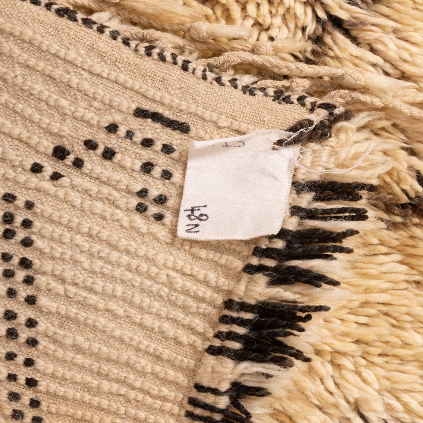 Vintage Beni Ourain Moroccan Rug | Thick Wool Diamond Grid Carpet | Handwoven Tribal Berber Rug | Golden Beige & Black | 100% Wool | Large Area Rug ; 12,47 ft / 7,87 ft
