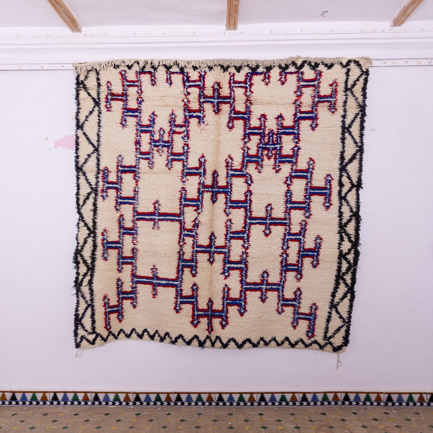 Handwoven Vintage Moroccan Berber Rug – Geometric Tribal Design in Bold Red & Blue ;  8,53 ft  / 6,40 ft