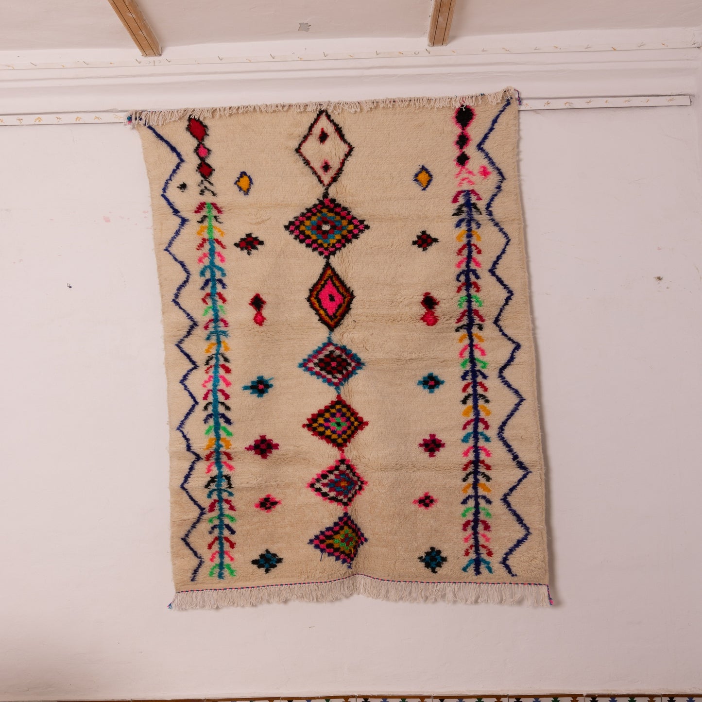 Colorful Azilal Moroccan Rug - Handwoven 80% Wool 20% Cotton - Boho Diamond Pattern - Moroccan Wall Hanging or Area Rug