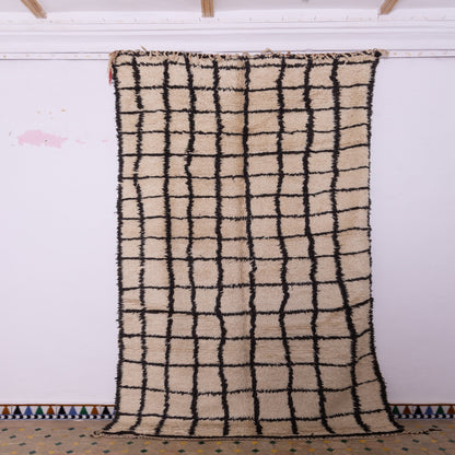 Atlas Grid” – Minimalist Beni Ourain Rug with Bold Black Lattice