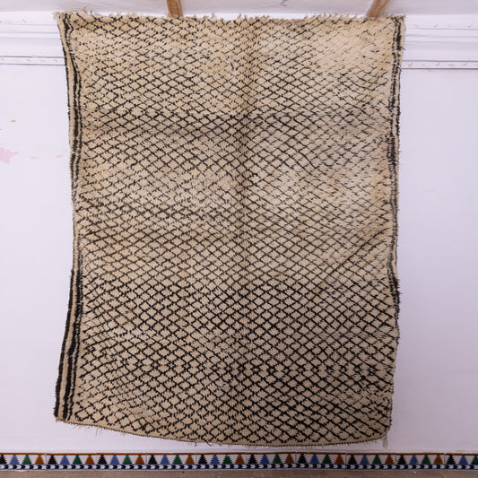 Vintage Moroccan Berber Rug – Handwoven Wool with Classic Diamond Motif