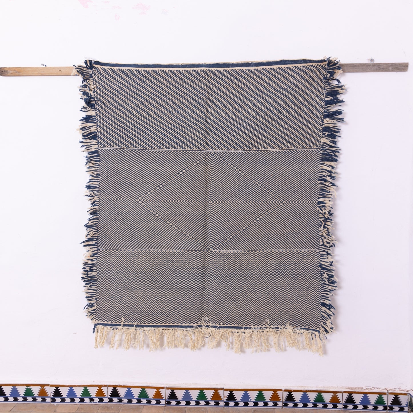 Handwoven Moroccan Akhnif Rug – Modern Berber Geometric Wool Weave ; 5,41 ft / 3,77 ft