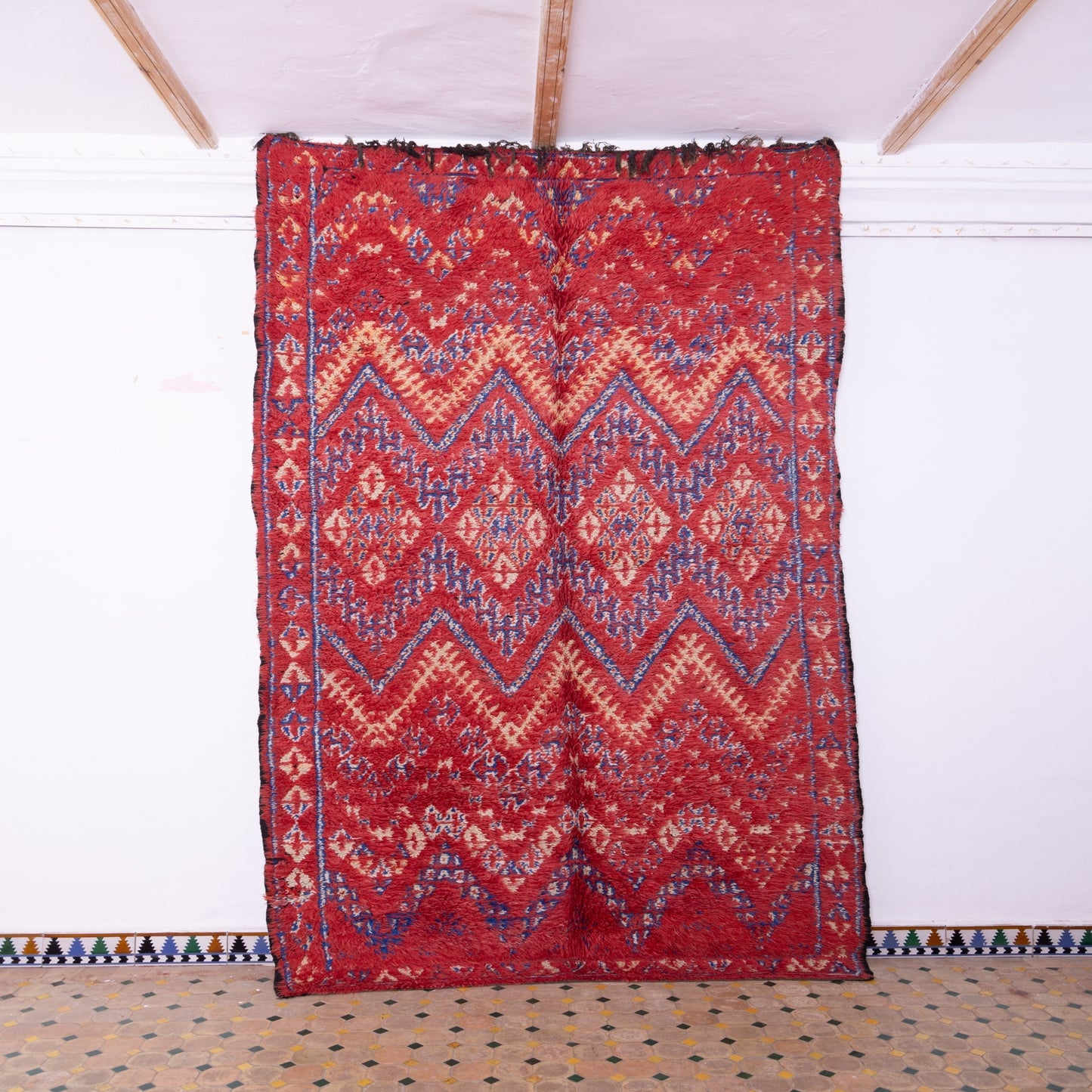 Vintage Beni Mguild Rug – Handwoven Moroccan Wool Carpet