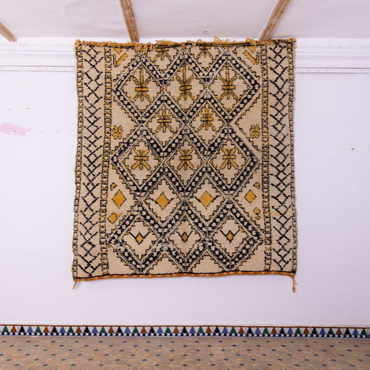 Vintage Moroccan Berber Rug – Handwoven Wool with Intricate Tribal Motifs