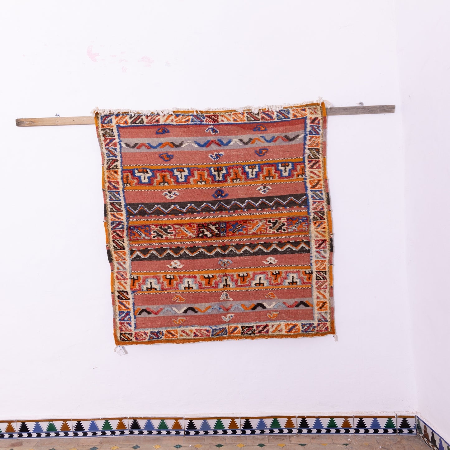 Handwoven Moroccan Akhnif Rug – Vintage-Inspired Berber Flatweave ; 4,92 ft / 3,61 ft