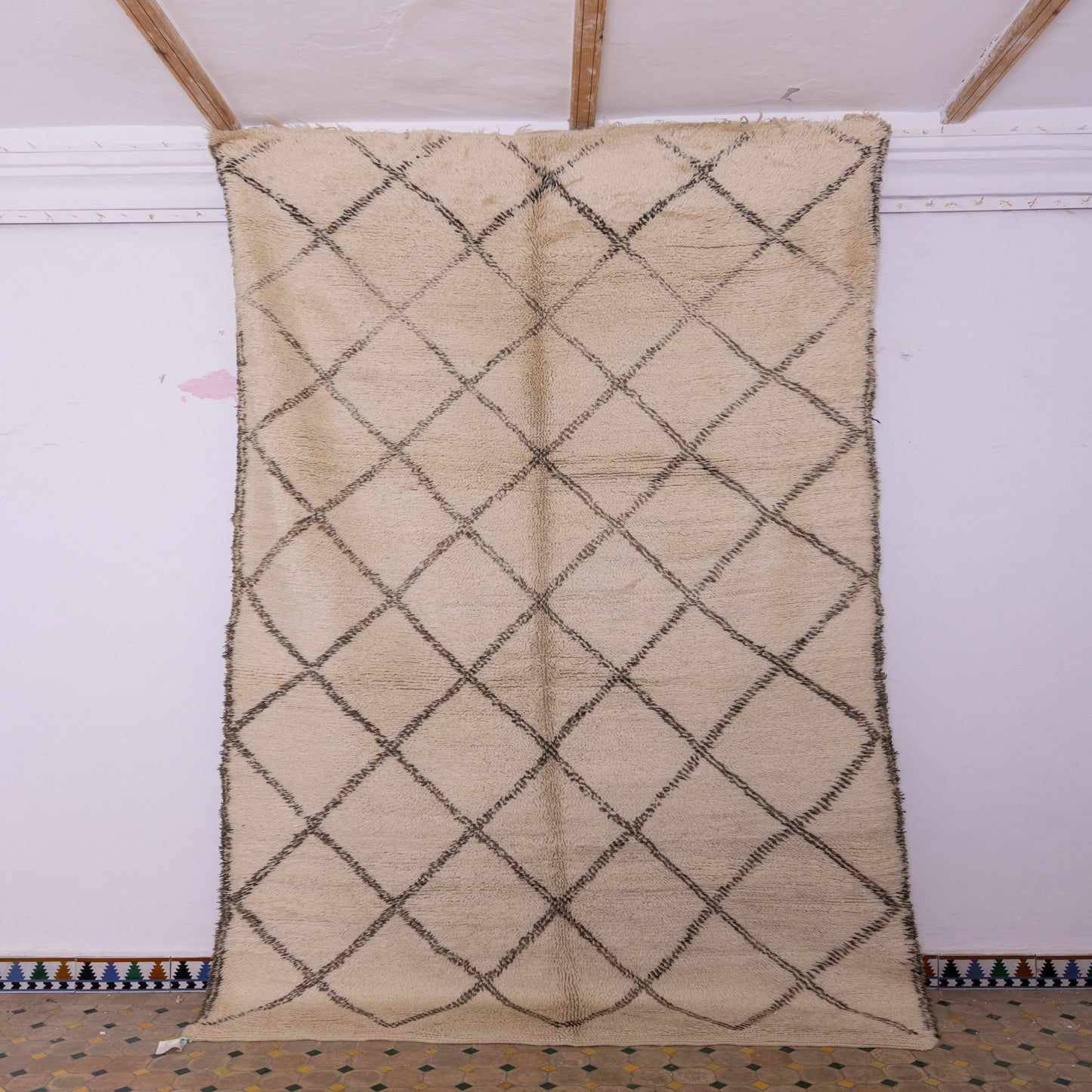 Vintage Moroccan Berber Rug – Handwoven Wool Carpet with Timeless Diamond Lattice Design ; 11,98 ft / 6,23 ft