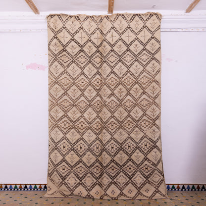 Vintage Moroccan Berber Rug – Intricately Handwoven Wool Carpet ; 11,48 ft /  5,58 ft