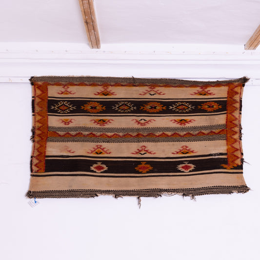 Vintage Moroccan Taznakht Rug – Authentic Handwoven Wool Beauty