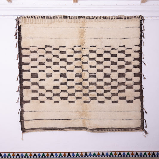 Handmade Mrirt Rug – 100% Wool Moroccan Berber Carpet – Checkerboard Black & Cream Wool Rug – Luxury Modern & Boho Home Decor