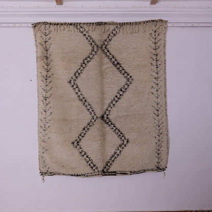 Vintage Moroccan Beni Ourain Rug – Handwoven Wool Carpet with Diamond Pattern ; 7,87 ft / 5,09 ft