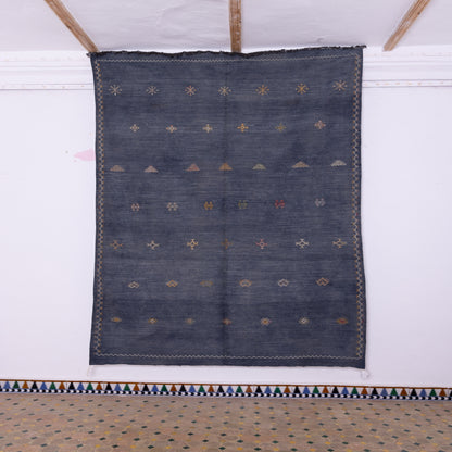 Handwoven Moroccan Akhnif Rug – Deep Blue Berber Wool & Cotton Carpet