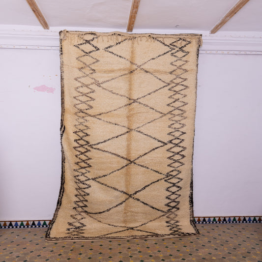 Handwoven Moroccan Berber Rug – Vintage Wool Carpet with Unique Tribal Geometric Patterns