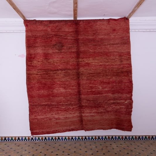 Vintage Moroccan Berber Rug – Handwoven Wool from Moyen Atlas – Rich Red & Earthy Tones – Authentic Beni Mguild Carpet – Bohemian & Tribal Home Decor