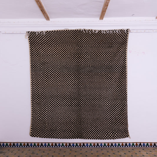 Handwoven Taznakht Moroccan Rug – Black & Beige Checkerboard Wool Blend Carpet – 70% Wool, 30% Cotton – Authentic Berber Rug for Modern & Boho Homes