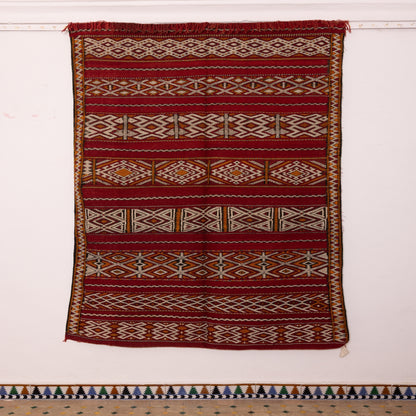 Vintage Moroccan Kilim Rug | Handwoven Berber Wool Carpet | Red Tribal Flatweave ; 8,69 ft / 5,58 ft