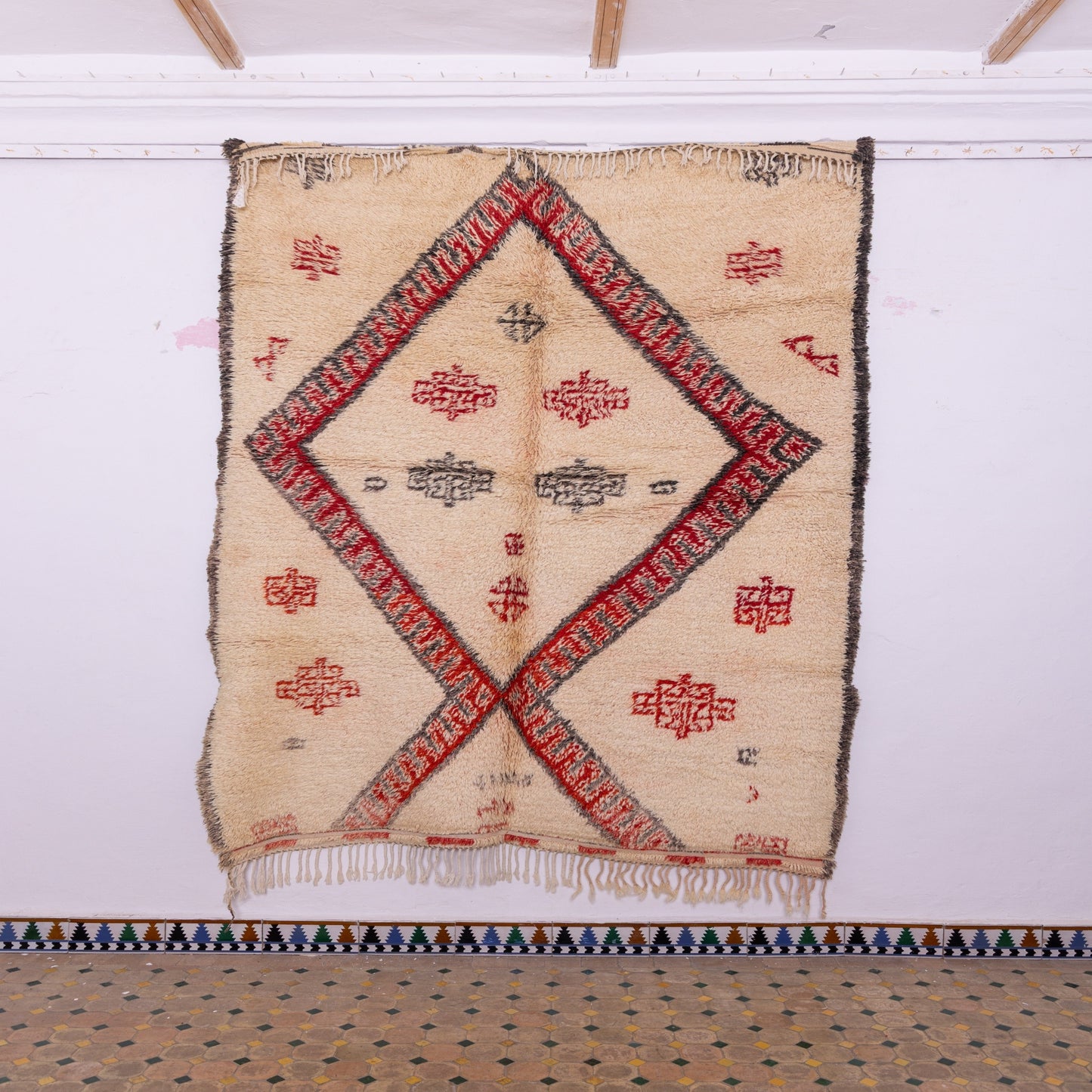 Authentic Vintage Moroccan Berber Rug | Handmade Wool Beni Ourain Carpet | Red & Black Tribal Diamond Design ; 8,53 ft / 6,07 ft