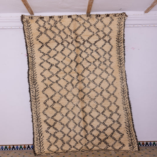 Handwoven Moroccan Beni Ourain Rug – Vintage Wool Berber Carpet – Diamond Lattice with Bold Borders – Cozy & Timeless Home Decor