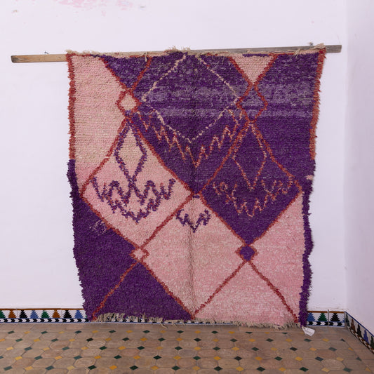 Vintage Moroccan Boucherouite Rug – Handwoven Berber Carpet in Purple & Pink – Unique Boho Chic Shag Rug