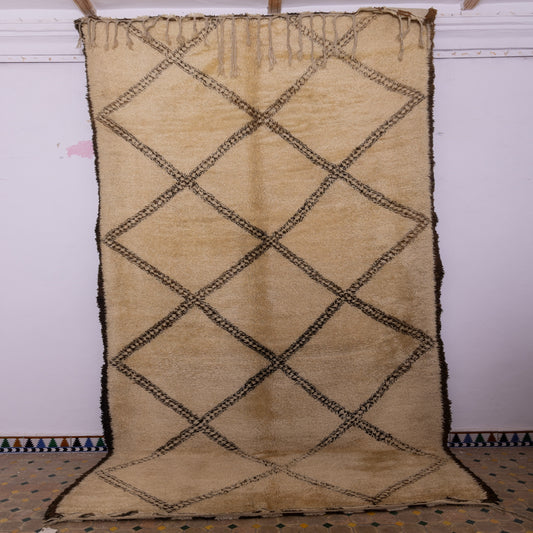 Large Vintage Moroccan Beni Ourain Rug – Handwoven Wool with Classic Diamond Pattern