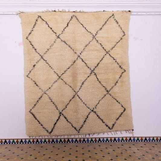 Vintage Moroccan Beni Ourain Rug – Handwoven Wool with Diamond Pattern