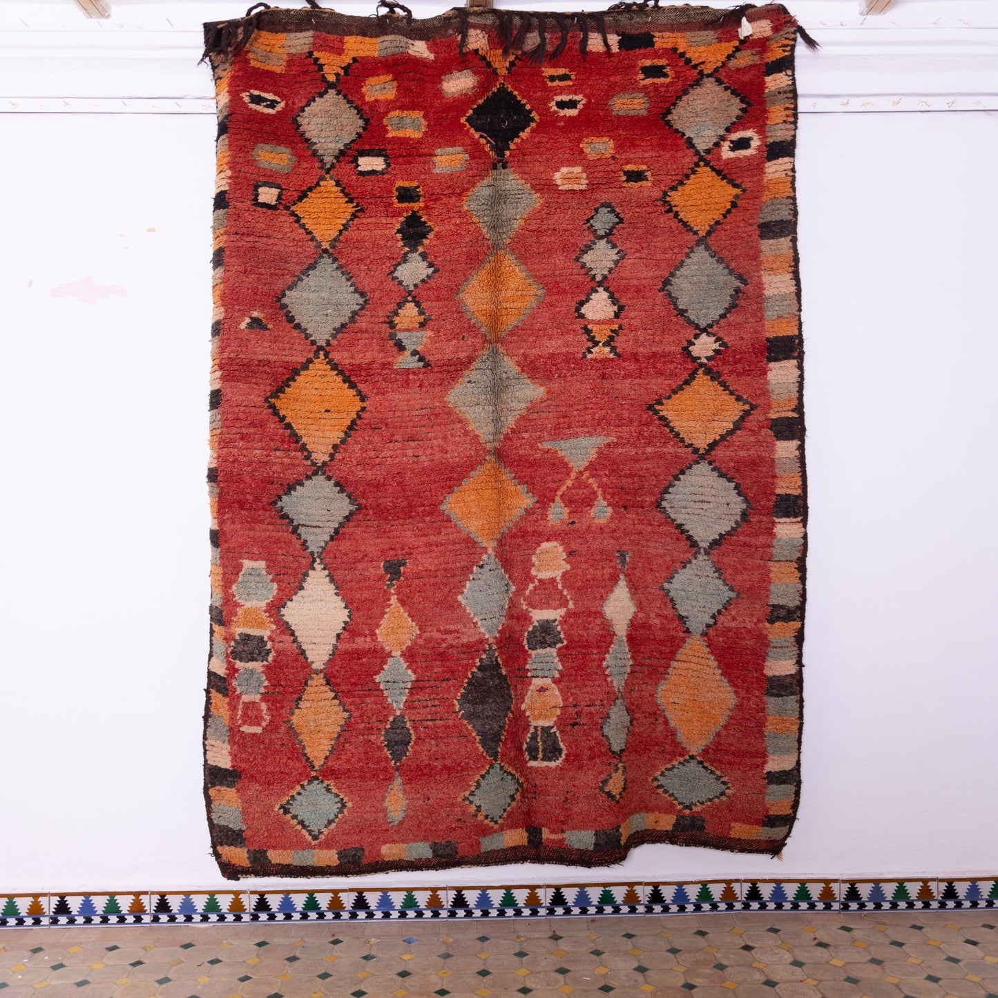 Vintage Moroccan Rehamna Rug – Handwoven Berber Carpet with Bold Geometric Patterns ; 10,01 ft / 5,74 ft