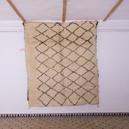 Handmade Moroccan Beni Ourain Rug – Vintage Wool Berber Carpet – Diamond Lattice Pattern ; 9,35 ft  / 6,40 ft